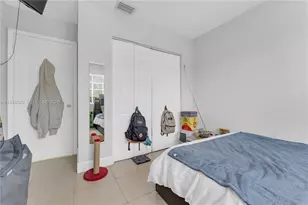 8255 NW 186th St, Hialeah, FL 33015 - Photo 24