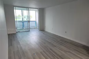 2931 E Sunrise Lakes Dr, Sunrise, FL 33322 - Photo 2