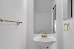 5670 NW 116th Ave, Doral, FL 33178 - Photo 12