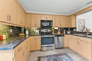 311 City View Dr, Fort Lauderdale, FL 33311 - Photo 14