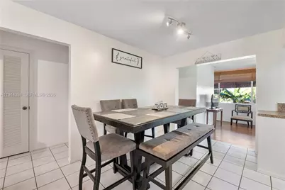 5011 NW 51st St, Tamarac, FL 33319 - Photo 2