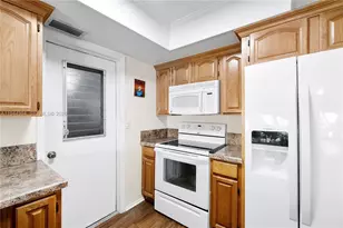 5011 NW 51st St, Tamarac, FL 33319 - Photo 16
