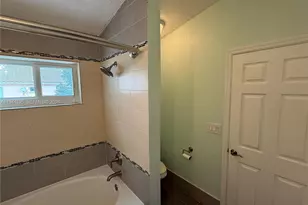 823 NW 208th Terrace, Pembroke Pines, FL 33029 - Photo 12