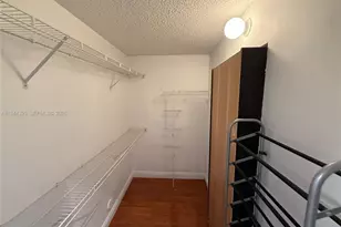 823 NW 208th Terrace, Pembroke Pines, FL 33029 - Photo 14