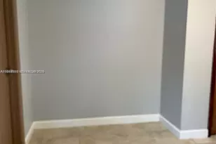 951 SW 9th St, Miami, FL 33130 - Photo 8