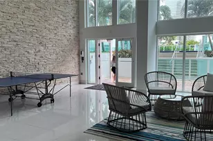 41 SE 5th St, Miami, FL 33131 - Photo 8