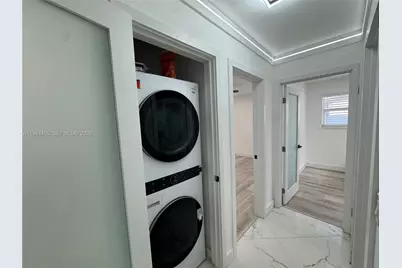 8600 Taft St, Pembroke Pines, FL 33024 - Photo 14
