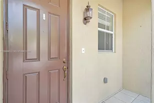 1048 NE 208th St, Miami, FL 33179 - Photo 6