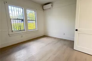 2035 NW 26th St, Miami, FL 33142 - Photo 10