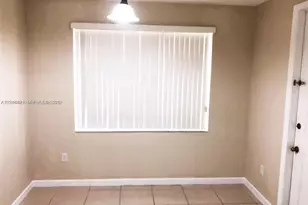 2884 SE 2nd Dr, Homestead, FL 33033 - Photo 2