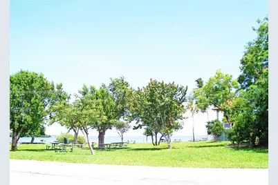 2884 SE 2 Dr, Homestead, FL 33033 - Photo 26