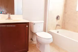 2884 SE 2nd Dr, Homestead, FL 33033 - Photo 4