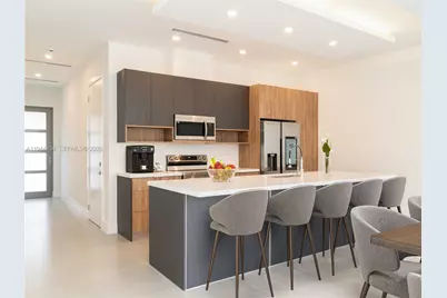 830 SW 30th St, Fort Lauderdale, FL 33315 - Photo 2