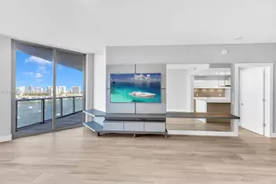 17301 Biscayne Blvd, North Miami Beach, FL 33160 - Photo 2