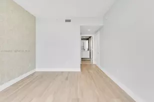 17301 Biscayne Blvd, North Miami Beach, FL 33160 - Photo 34