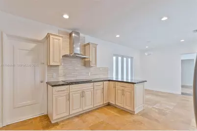 680 NE 57th St, Miami, FL 33137 - Photo 26