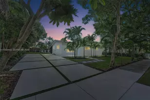 21021 NE 13th Pl, Miami, FL 33179 - Photo 2