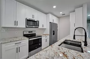 21021 NE 13th Pl, Miami, FL 33179 - Photo 32