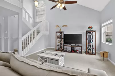 9481 Oak Grove Cir, Davie, FL 33328 - Photo 8