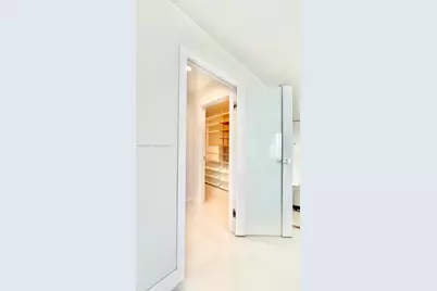 300 Diplomat Pkwy #811, Hallandale Beach, FL 33009 - Photo 20