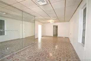 1119 SW 9th St, Miami, FL 33130 - Photo 4