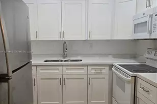 190 SE 12th Ave, Pompano Beach, FL 33060 - Photo 2