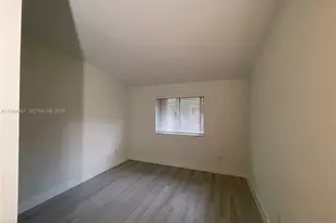 7851 NW 6th St, Pembroke Pines, FL 33024 - Photo 16