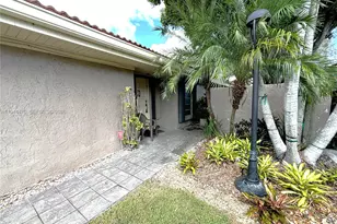 2001 S Saint Andrews Rd, Hollywood, FL 33021 - Photo 14