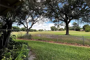 2001 S Saint Andrews Rd, Hollywood, FL 33021 - Photo 10