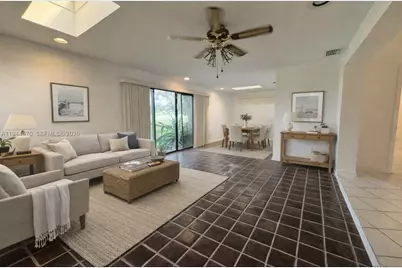 2001 S Saint Andrews Rd #121, Hollywood, FL 33021 - Photo 2