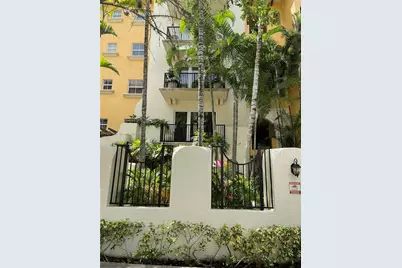 650 Valencia Ave #203, Coral Gables, FL 33134 - Photo 12