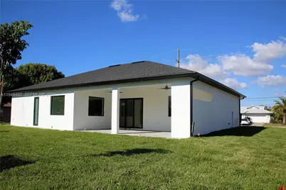 214 SE 8th Street, Cape Coral, FL 33990 - Photo 6