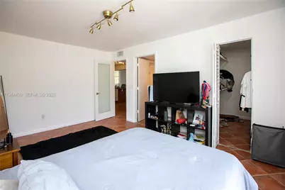 1801 S Treasure Dr #321, North Bay Village, FL 33141 - Photo 24