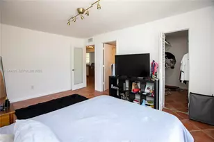 1801 S Treasure Dr, North Bay Village, FL 33141 - Photo 24