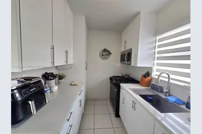 1265 W 24th St #201, Hialeah, FL 33010 - Photo 14