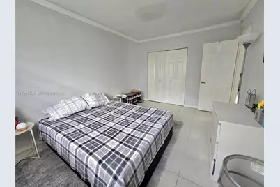 1265 W 24th St #201, Hialeah, FL 33010 - Photo 16