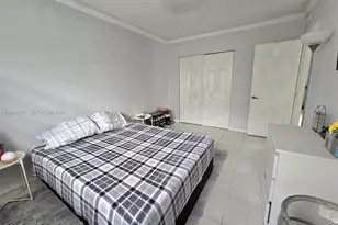 1265 W 24th St, Hialeah, FL 33010 - Photo 16