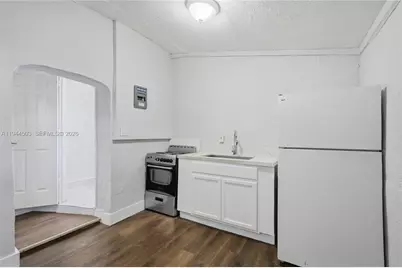 5401 SW 20th St #B, West Park, FL 33023 - Photo 4