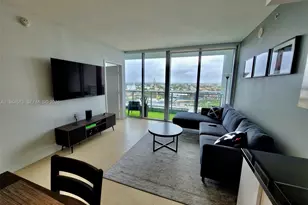 92 SW 3rd St, Miami, FL 33130 - Photo 2