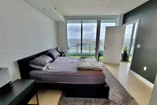 92 SW 3rd St, Miami, FL 33130 - Photo 4