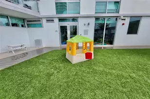 92 SW 3rd St, Miami, FL 33130 - Photo 32