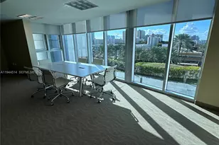 17001 Collins Ave, Sunny Isles Beach, FL 33160 - Photo 38
