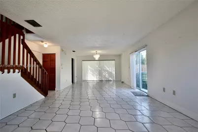 9861 SW 222nd Ter, Cutler Bay, FL 33190 - Photo 4