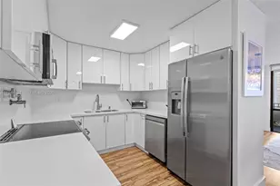 13953 Kendale Lakes Cir, Miami, FL 33183 - Photo 6