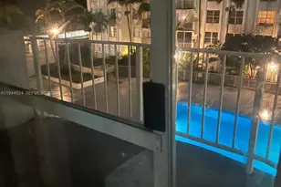 488 NW 165th St Rd, Miami, FL 33169 - Photo 8