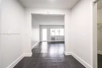 7311 Byron Ave #15, Miami Beach, FL 33141 - Photo 8