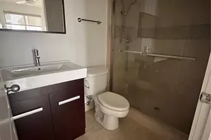 10730 NW 66th St, Doral, FL 33178 - Photo 24