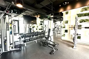 55 SW 9th St, Miami, FL 33130 - Photo 20