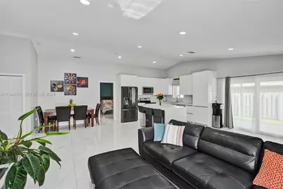 18273 SW 143rd Pl, Miami, FL 33177 - Photo 4