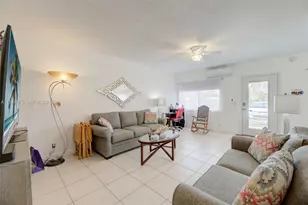 800 SW 11th Ave, Hallandale Beach, FL 33009 - Photo 4